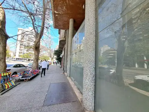 Avenida 8 de Octubre 2200