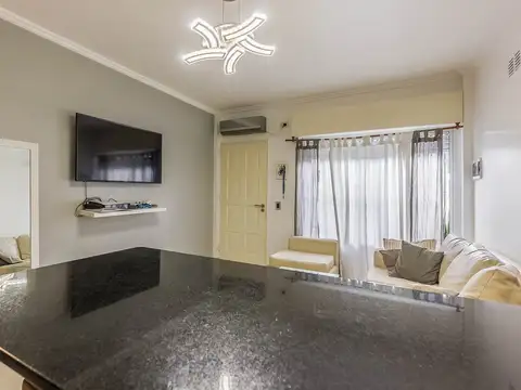 Depto Tipo Casa en Venta de 2 ambientes