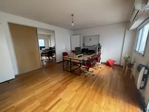 Hermoso Departamento C/ Patio Propio y Cochera 