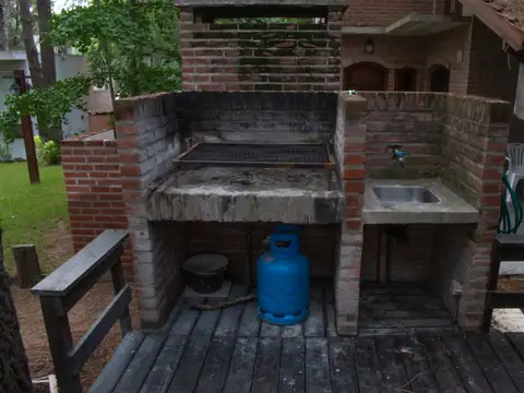 Casa en Mar azul (Sudestada)  P016