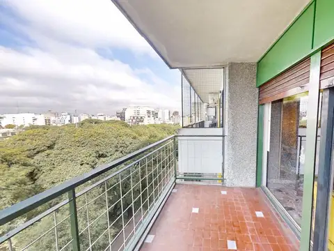 Departamento de 4 ambientes en Flores - Apto crédito - balcón aterrazado