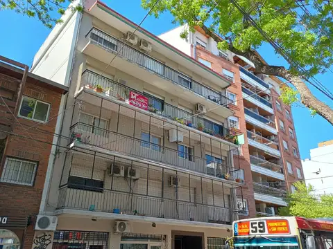 Ricardo Gutierrez 1300, Piso 3