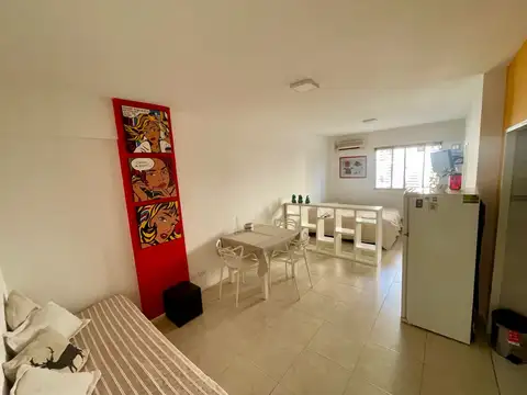 Monoambiente super luminoso y amueblado en Recoleta 