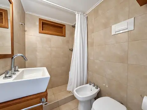 Casa 3 ambientes con 2 baños