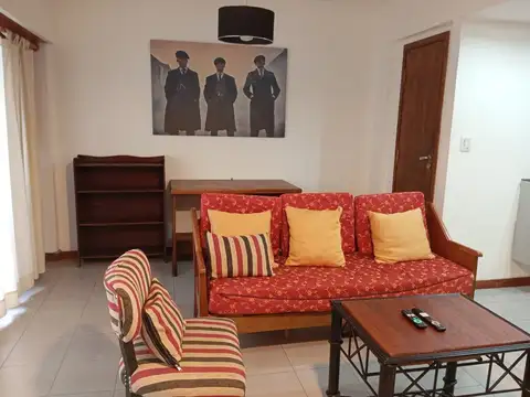 Depto Tipo Casa 3 ambientes con 1 baño