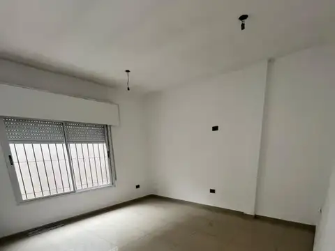 Depto Tipo Casa en Alquiler de 3 ambientes