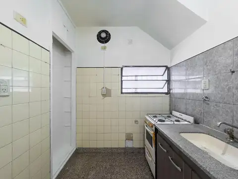 Depto Tipo Casa en Venta de 5 ambientes