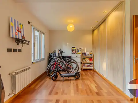 CASA EN VENTA EN City Bell