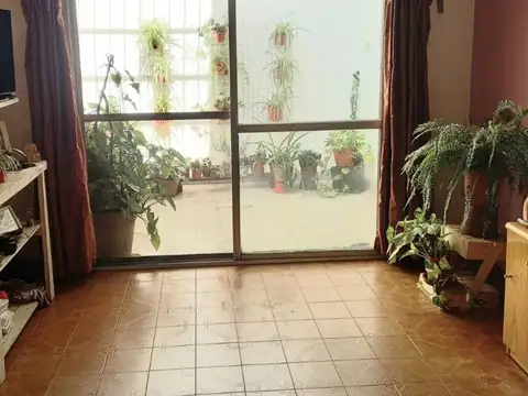 Depto Tipo Casa 4 ambientes con 1 baño