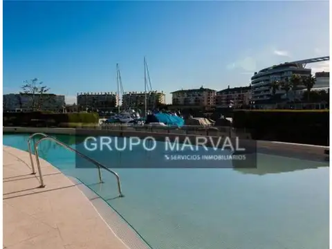 Departamento 4 ambientes con 4 baños