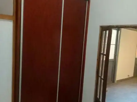 Casa en Alquiler en Alberdi, $ 900.000