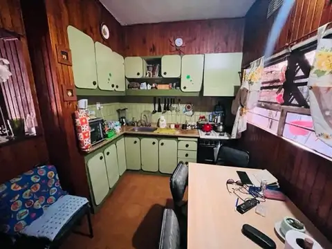 Casa 3 ambientes con 2 baños