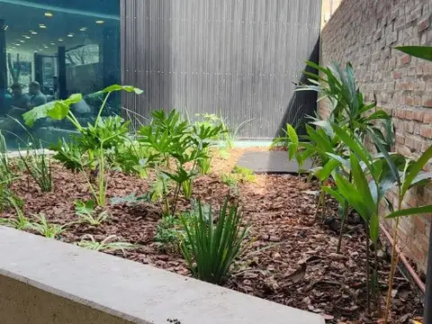 Oficina en Venta con 25 cocheras