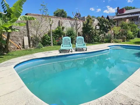 Casa Quinta con Piscina, Parrilla y Hermoso Jardin