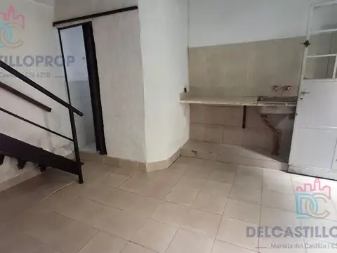 Depto Tipo Casa en Alquiler de Monoambiente