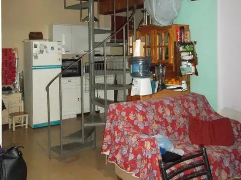 Alvarado 2556