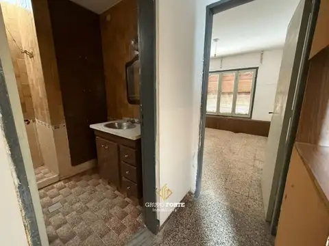 Casa 3 ambientes con 1 baño