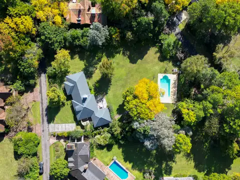 Casa 5 ambientes con 2 baños