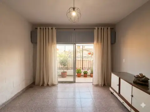 VENTA PH 4 ambientes en Villa Adelina.