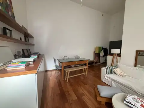 Depto Tipo Casa en Venta en Abasto, USD 180.000