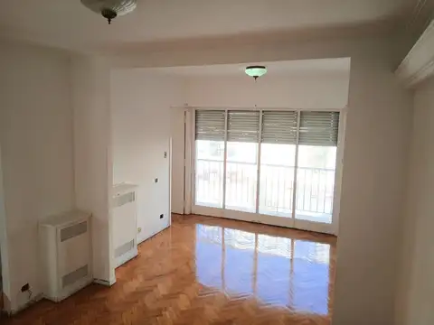 VENTA Departamento de 6 Ambientes en Flores