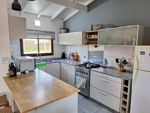 Martinez Estrada 2400