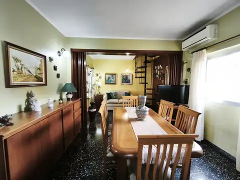 Casa  en lote único: 93 m² de total privacidad, parrillero y terraza – Pje. Ramírez 5659
