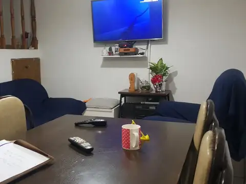 OPORTUNIDAD HERMOSO DÚPLEX DE 4 AMB 100M2, 2 PLANTAS,GARAGE, PATIO Y PARRILLA EN CONDOMINIO PRIVADO