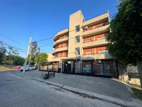 En Palomar Alquilo Hermoso y Amplio Departamento de 2 Ambientes Cochera F: 11143