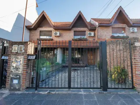 VENTA Triplex 5 ambientes Olivos-Cochera