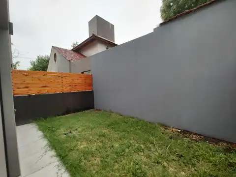 Depto Tipo Casa 3 ambientes con 1 baño