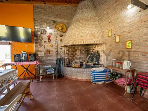 Casa en Venta con 10 cocheras