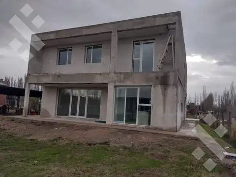 Casa en Venta en Neuquén, USD 350.000