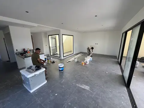 Casa en Venta en Pilar Del Este - Santa Sofia, USD 190.000