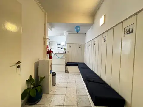 Oficina 4 ambientes con 1 baño