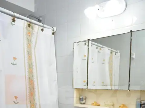 Oficina 2 ambientes con 1 baño