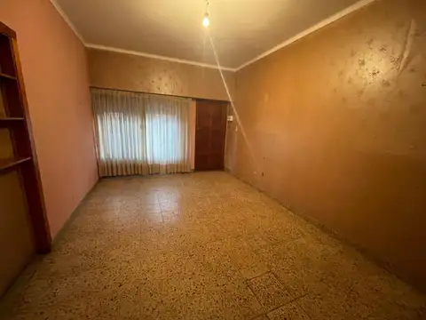 Depto Tipo Casa 3 ambientes con 2 baños