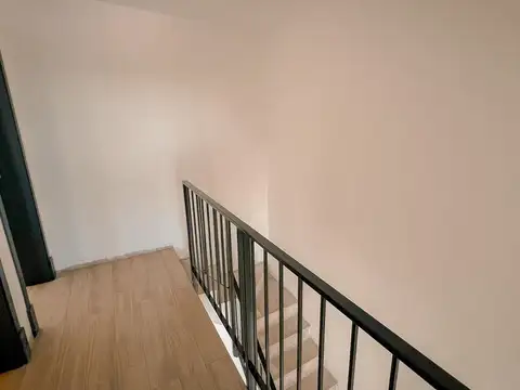 Depto Tipo Casa 3 ambientes con 1 baño