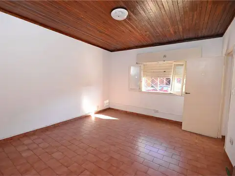 Depto Tipo Casa en Alquiler de 1 dormitorio