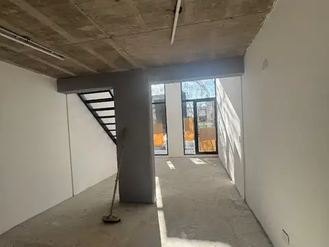 LOCAL COMERCIAL A ESTRENAR
