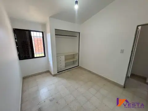 Casa 5 ambientes con 1 baño