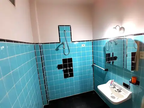 Casa y Local en Venta