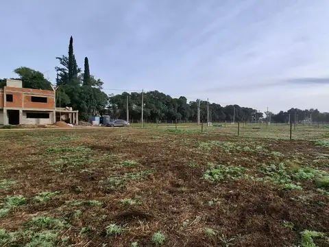 Terreno en Venta en Villa Esquiu, USD 22.999