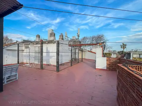 Depto Tipo Casa 2 ambientes con 1 baño