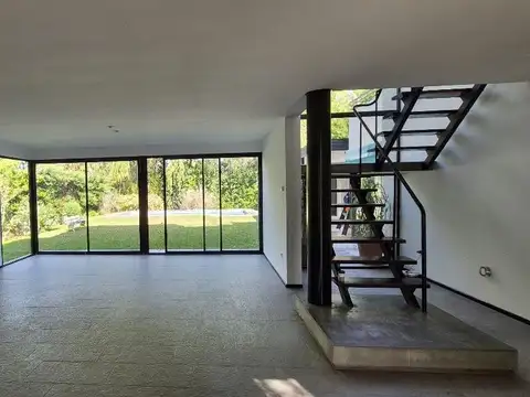 Casa en Venta con 1 cochera