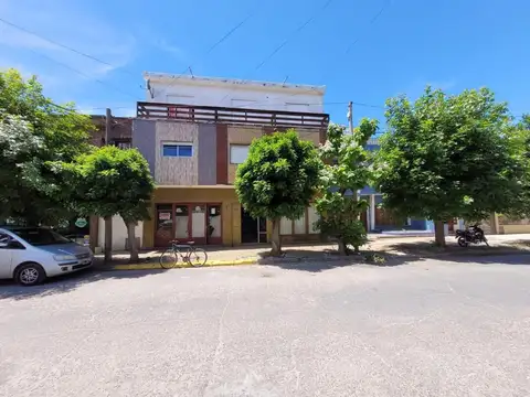 Calle 3 2000, Piso 2