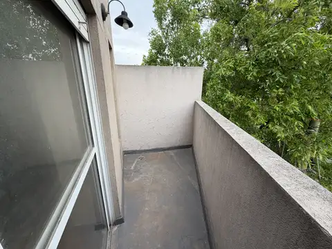Depto Tipo Casa en Venta en Mataderos, USD 83.000