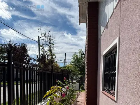 Casa 3 ambientes con 1 baño