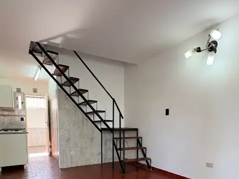 DÚPLEX EN SAN MIGUEL - APTO CRÉDITO Y SIN EXPENSAS