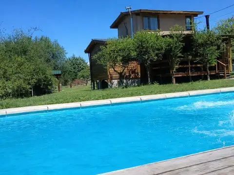 Av. Los Zorros Pasaje privado (cul-de-sac) 100